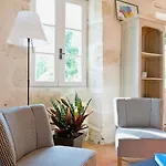 Logis La Ferme De Flaran Hotell 3*