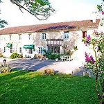 Hotell Logis La Ferme De Flaran