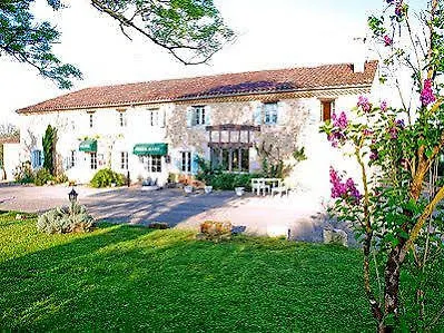 ホテル Logis La Ferme De Flaran
