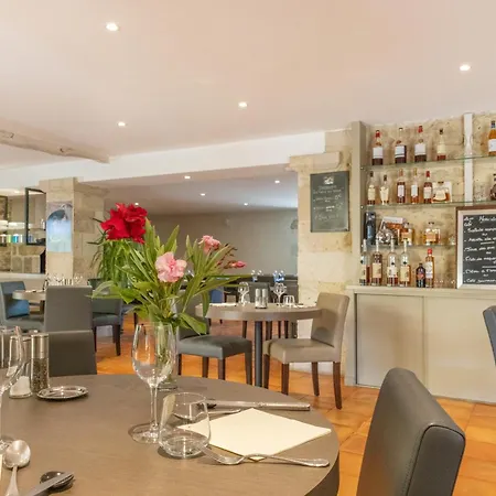 Hotel Logis La Ferme De Flaran