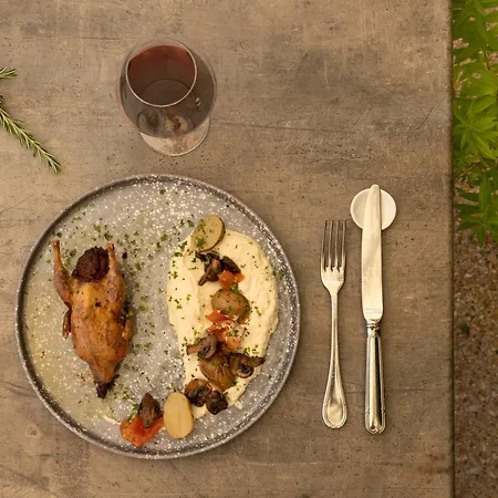 Logis La Ferme De Flaran Maignaut