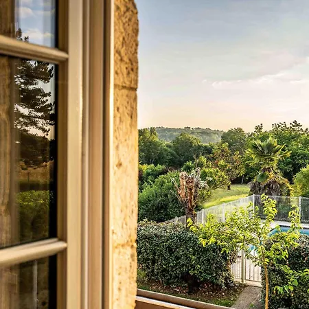 Logis La Ferme De Flaran 3*