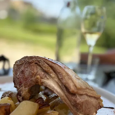 Logis La Ferme De Flaran 3*