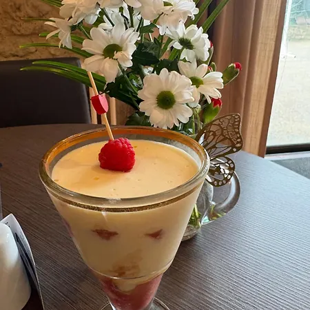 Hotel Logis La Ferme De Flaran Maignaut