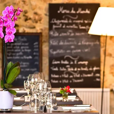 Logis La Ferme De Flaran 3*