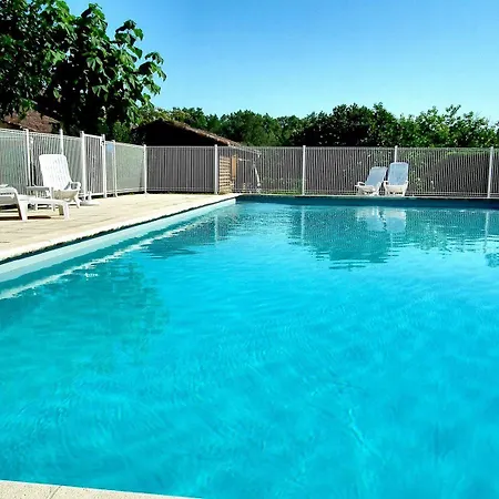 Logis La Ferme De Flaran 3*