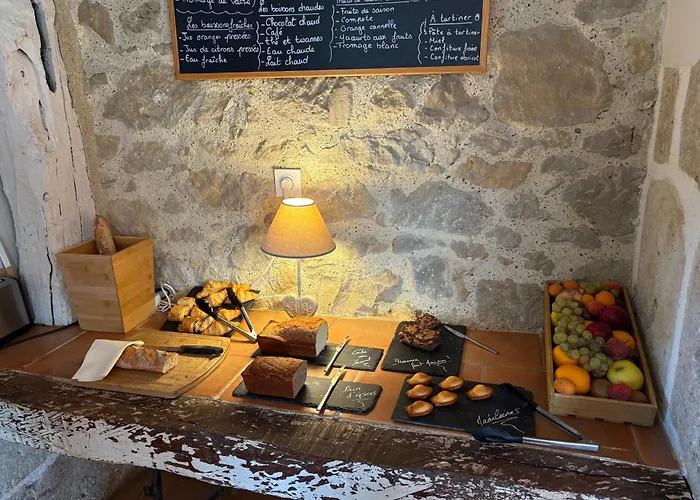 Logis La Ferme De Flaran 3*