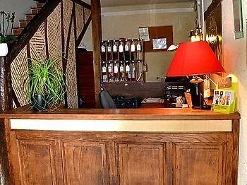 Logis La Ferme De Flaran 3*