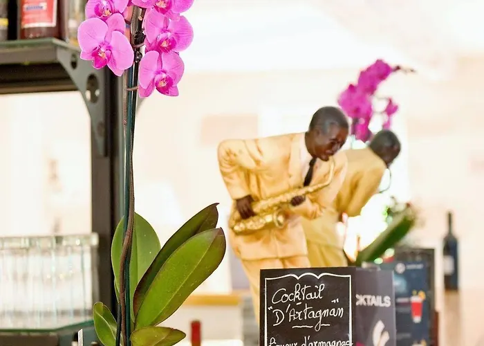 Hotel Logis La Ferme De Flaran